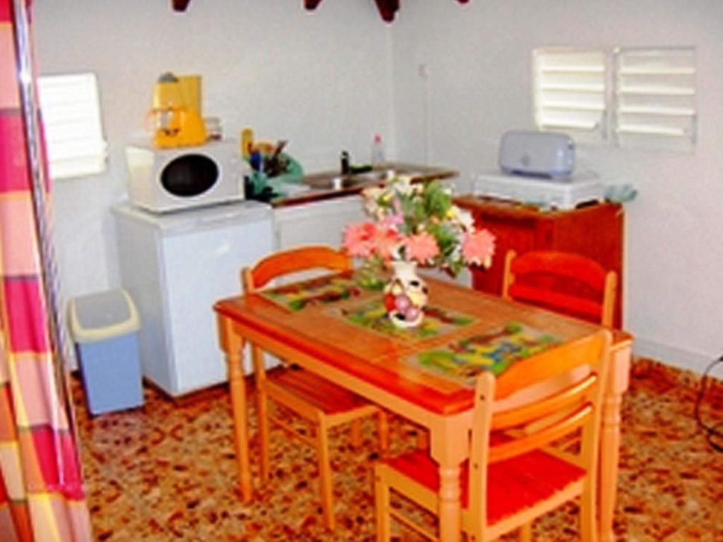 Maison Des Alizes Gros Cap 객실 사진